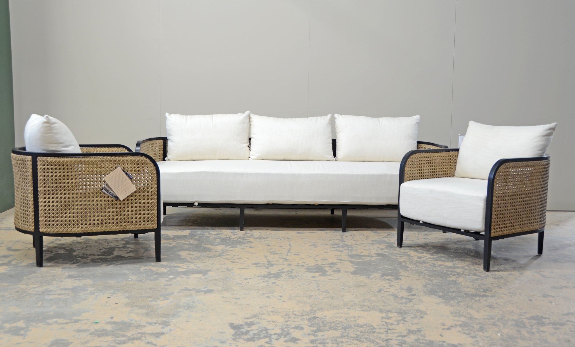 In Stock Summer Classics Havana Sofa Set