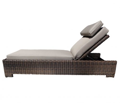 Louvre Chaise Lounge