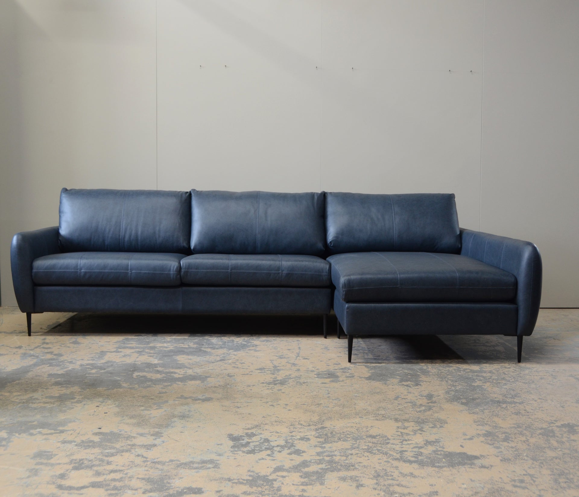 Flora Chaise Sectional