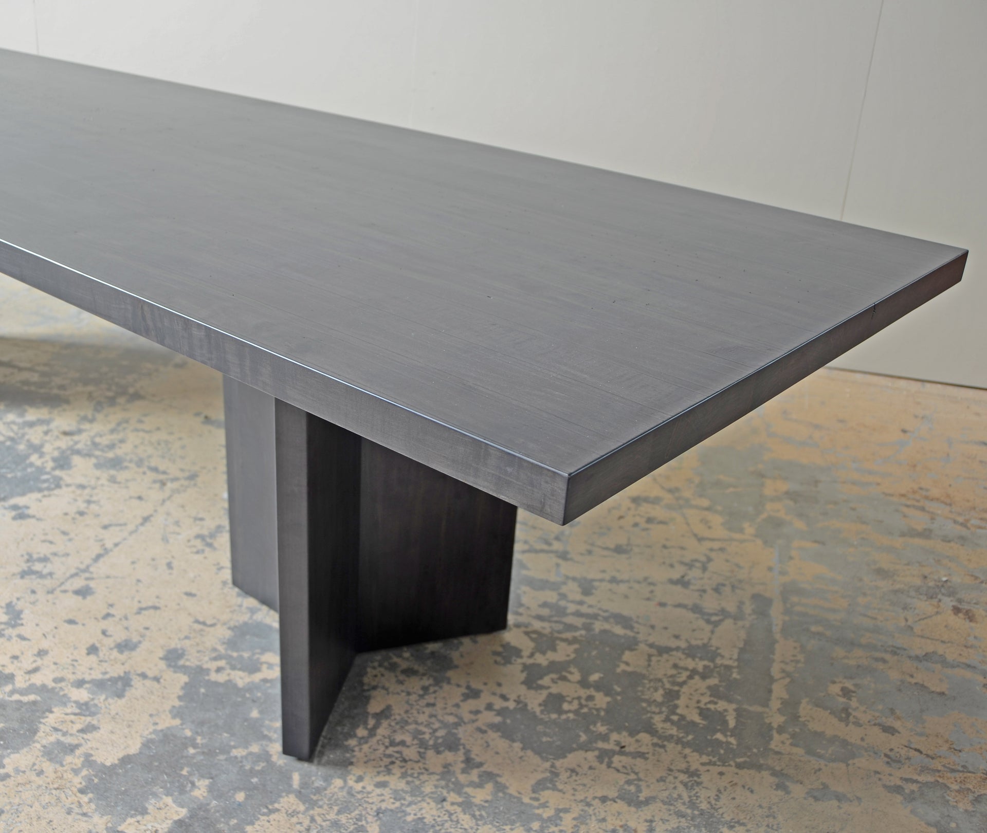 Apsley Dining Table